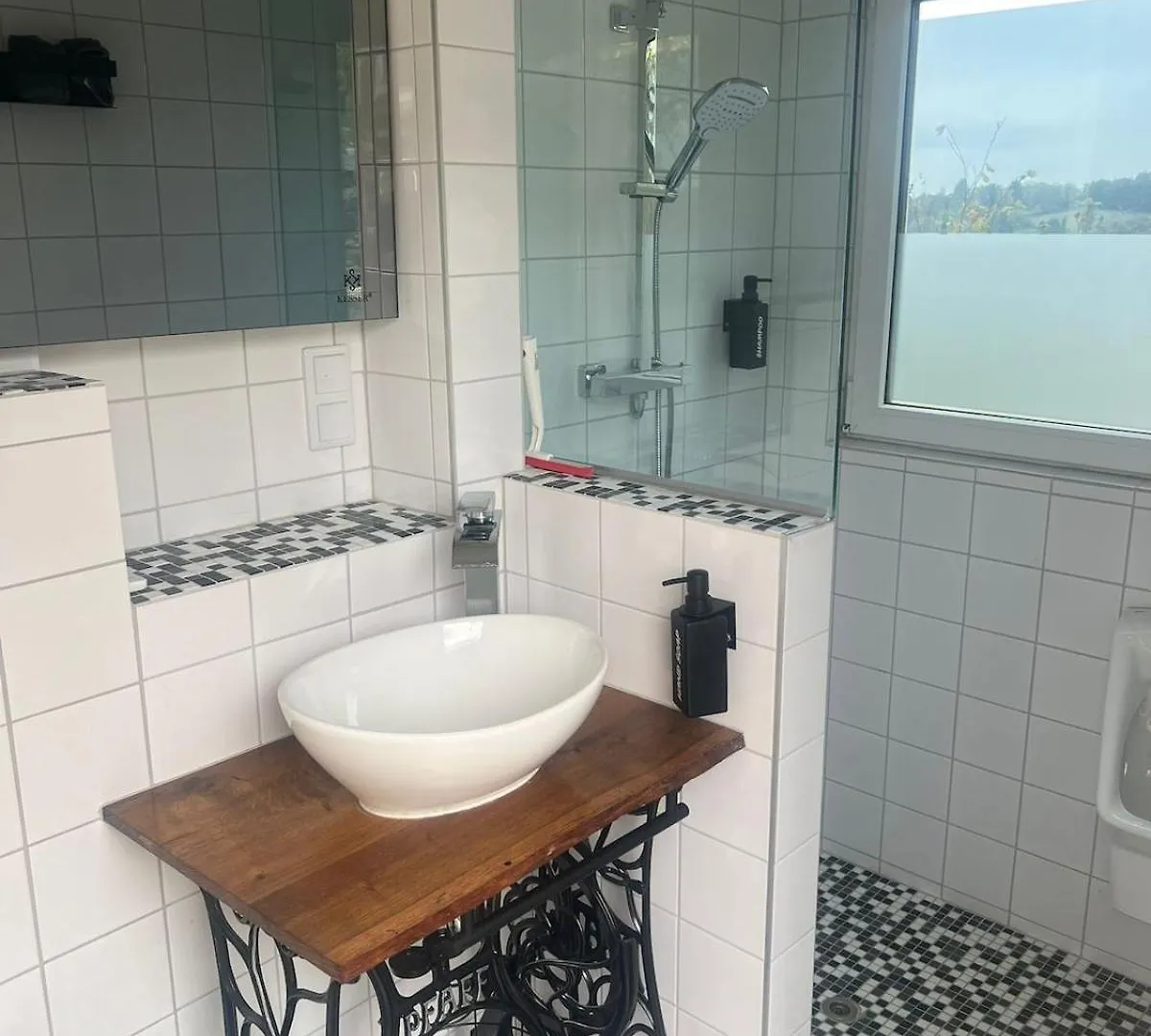 Apartment Henrys Cozy Tiny House - Ruhig, Garten, Terrasse Wurzburg Germany